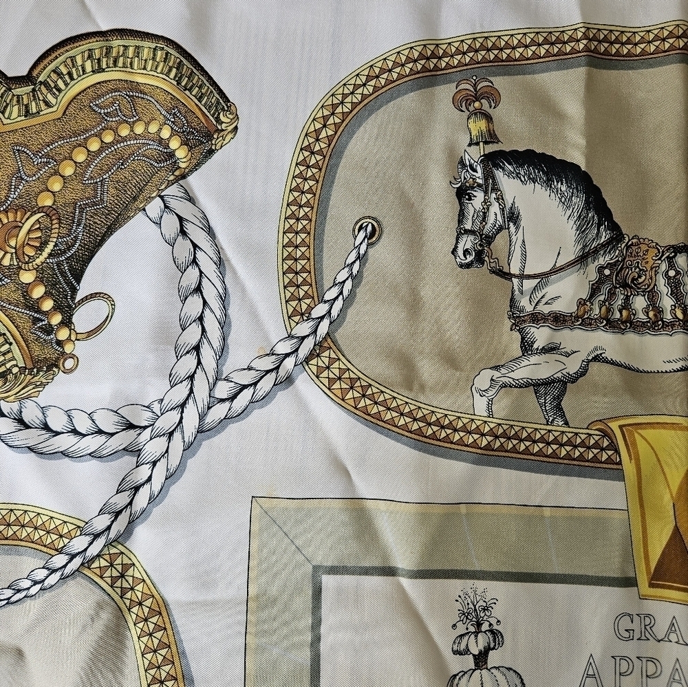 Hermès Paris Vintage Grand Apparat Silk Scarf 90 in Cream and Brown - Picture 9 of 16